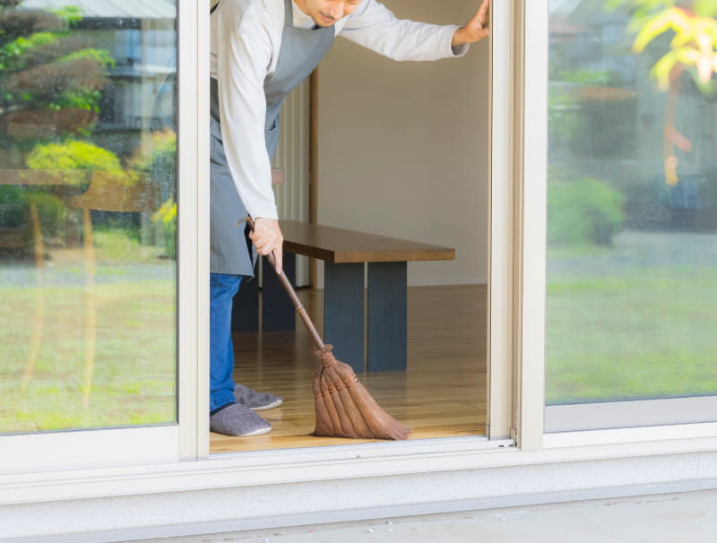 About us 清掃の様子1